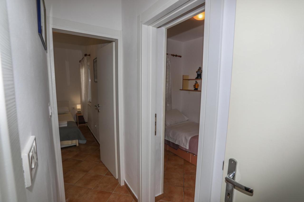 Adria Apartment ฮวาร์ ภายนอก รูปภาพ