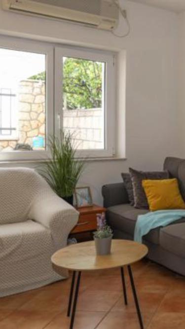 Adria Apartment ฮวาร์ ภายนอก รูปภาพ